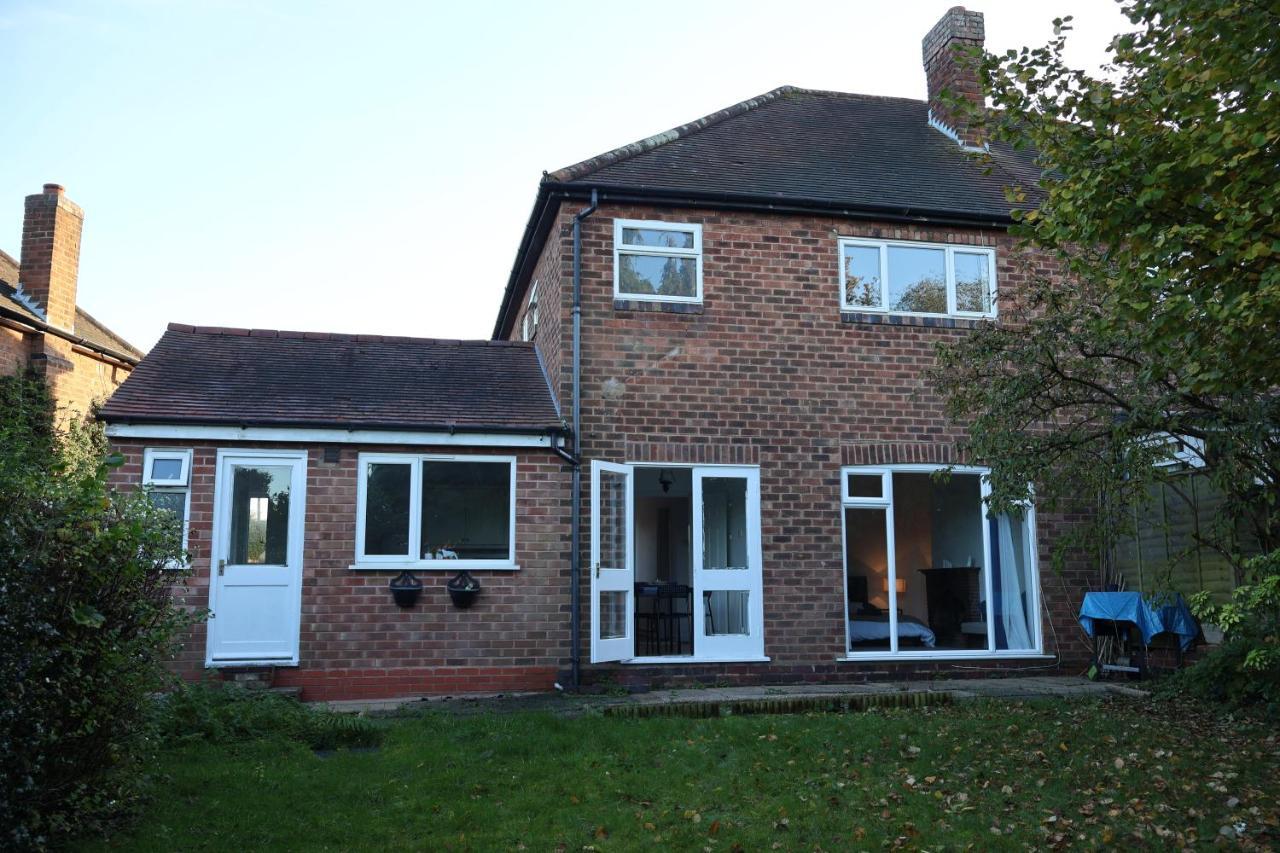 Spacious 4 Bed Home Near Nec, Jlr & Airport Parking For 3 Cars Ideal For Contractors! Солігалл Екстер'єр фото