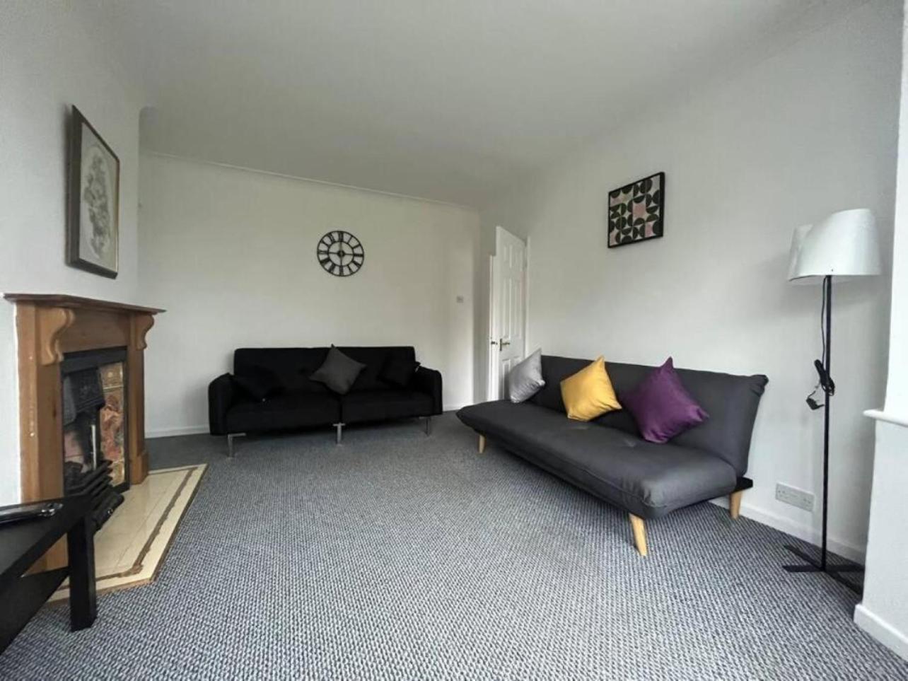 Spacious 4 Bed Home Near Nec, Jlr & Airport Parking For 3 Cars Ideal For Contractors! Солігалл Екстер'єр фото